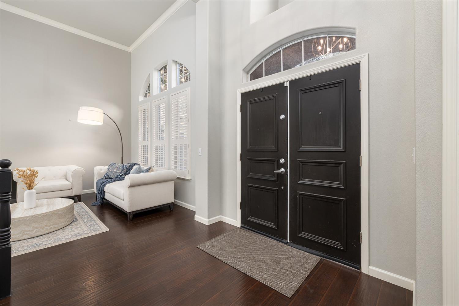 10340 N Sinclair Cir, Fresno, CA 93730