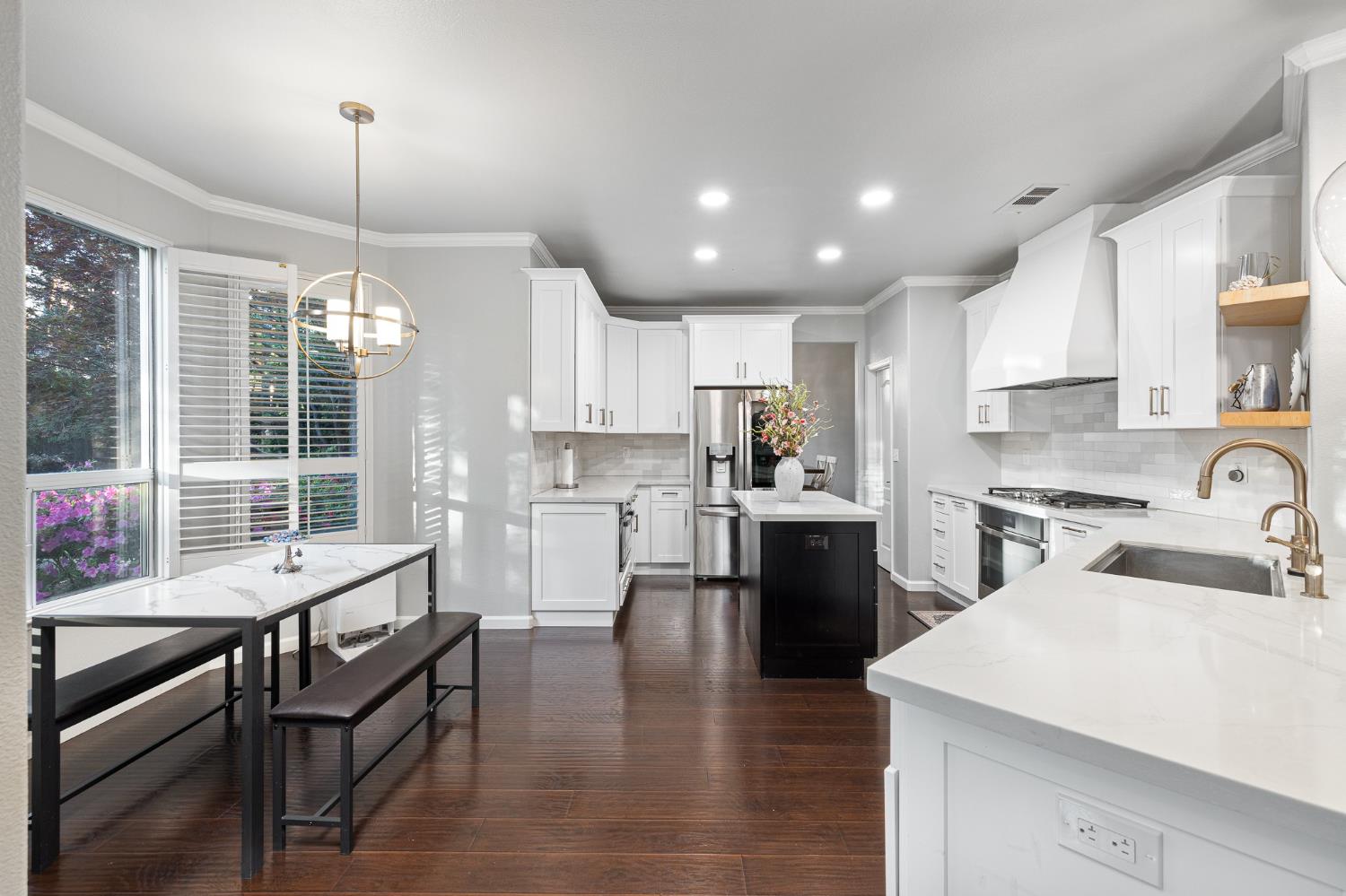 10340 N Sinclair Cir, Fresno, CA 93730