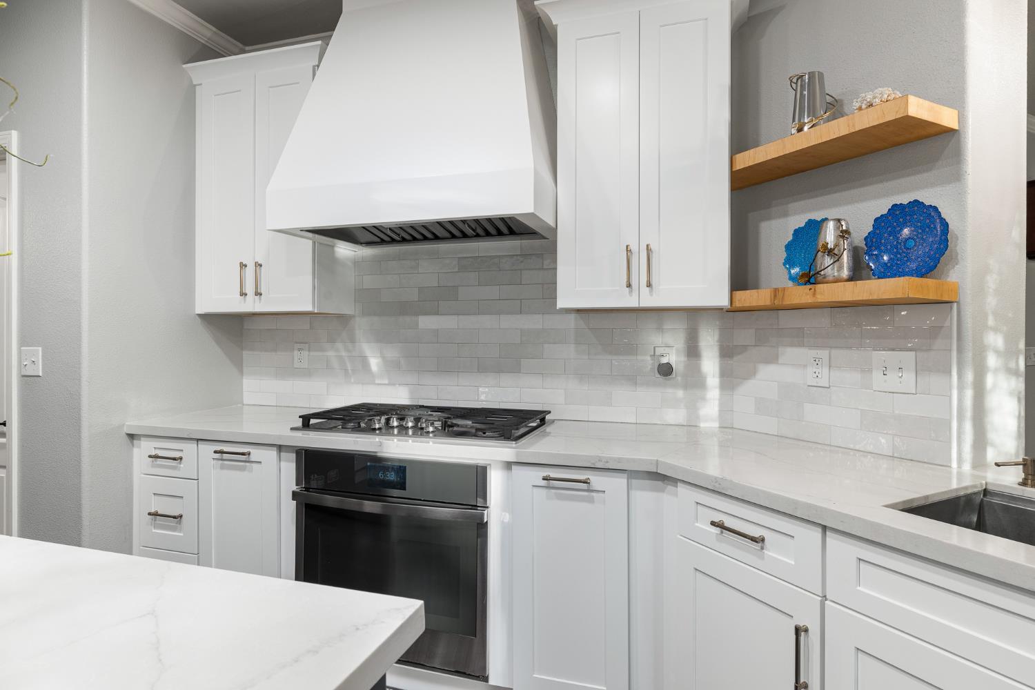 10340 N Sinclair Cir, Fresno, CA 93730