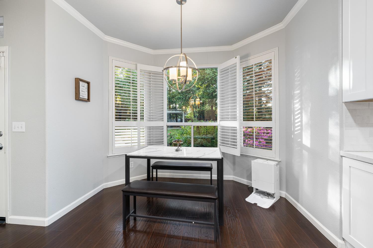 10340 N Sinclair Cir, Fresno, CA 93730