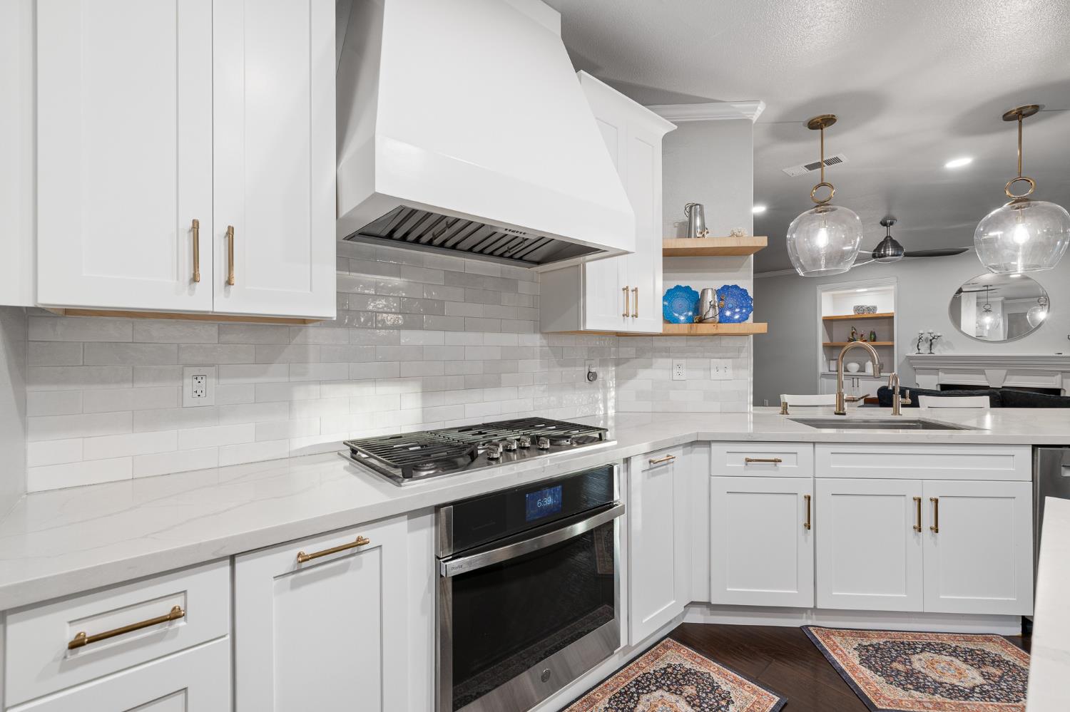 10340 N Sinclair Cir, Fresno, CA 93730