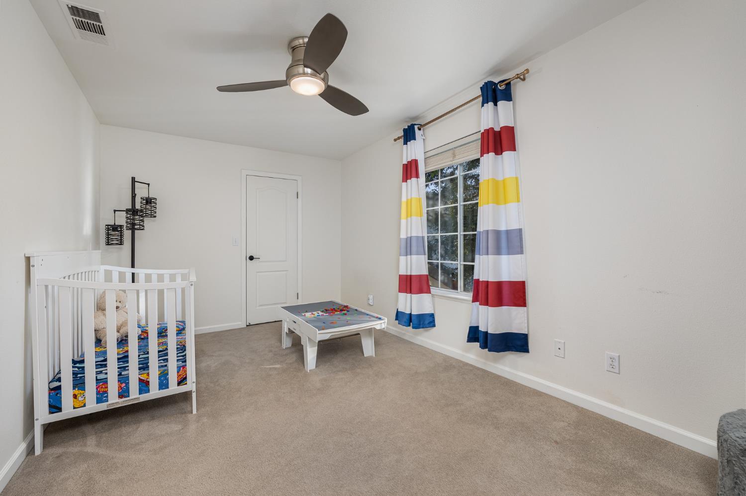 10340 N Sinclair Cir, Fresno, CA 93730