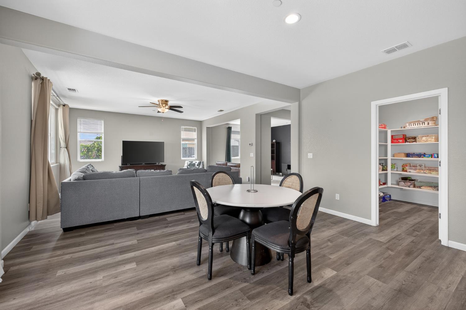 6305 W Pico Ave, Fresno, CA 93723